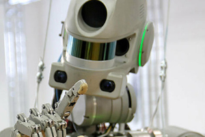 В России представлен уникальный робот для помощи космонавтам на Луне