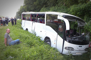 В Самарской области автобус с паломниками столкнулся с грузовиком 